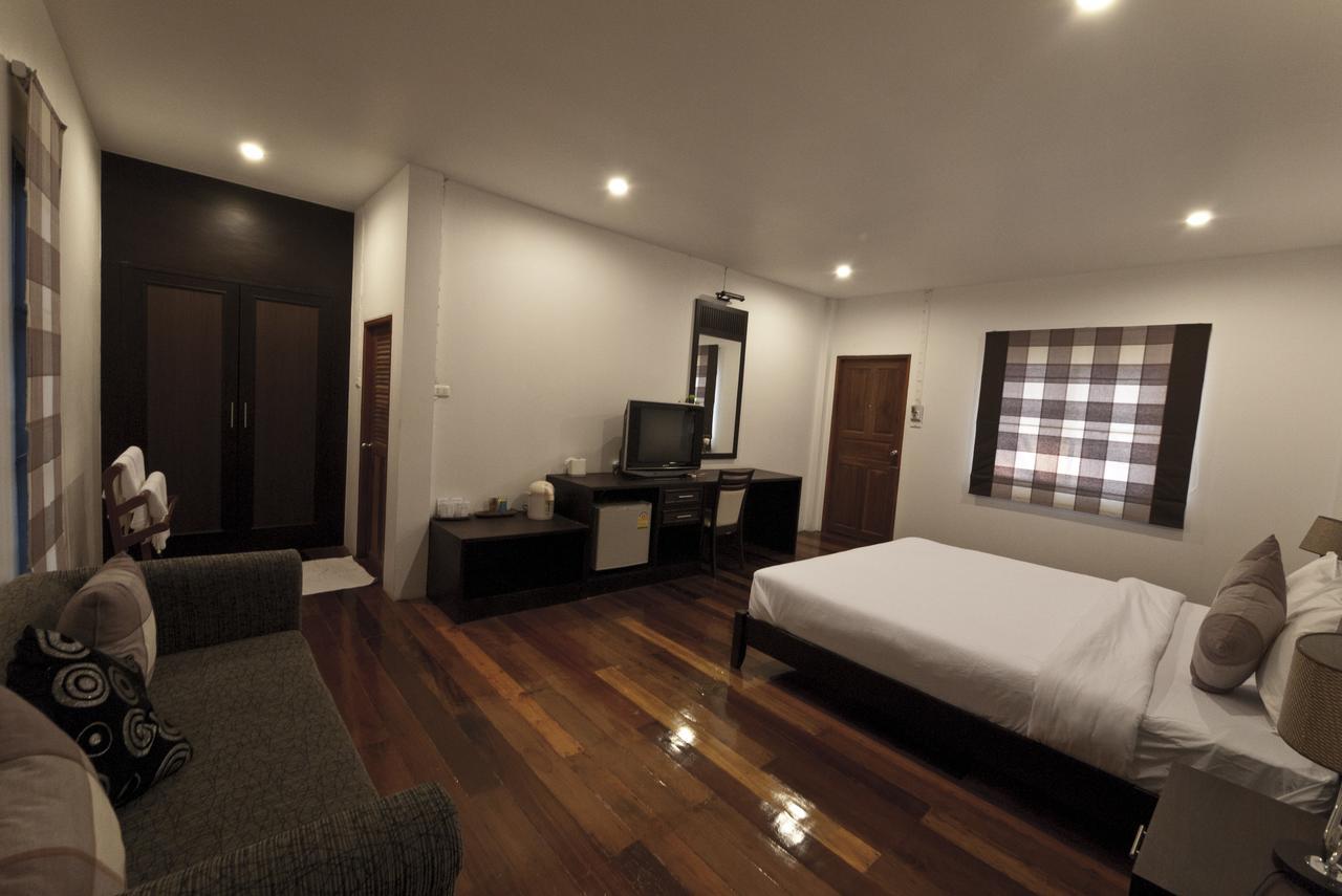 Tree House Hotel Sisaket Luaran gambar