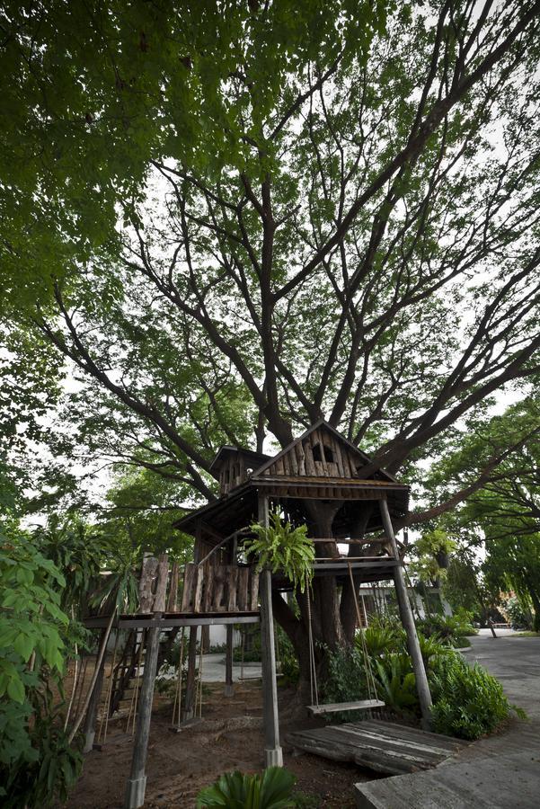 Tree House Hotel Sisaket Luaran gambar